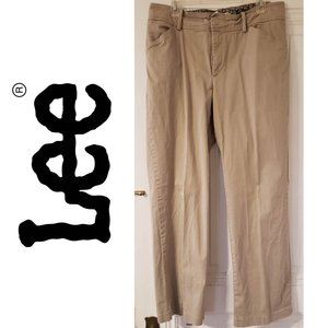 14 Lee Khaki Capris